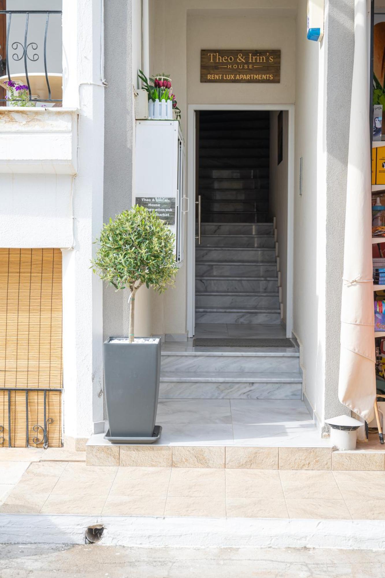 Theo And Irin'S Houses Flogita Exterior foto